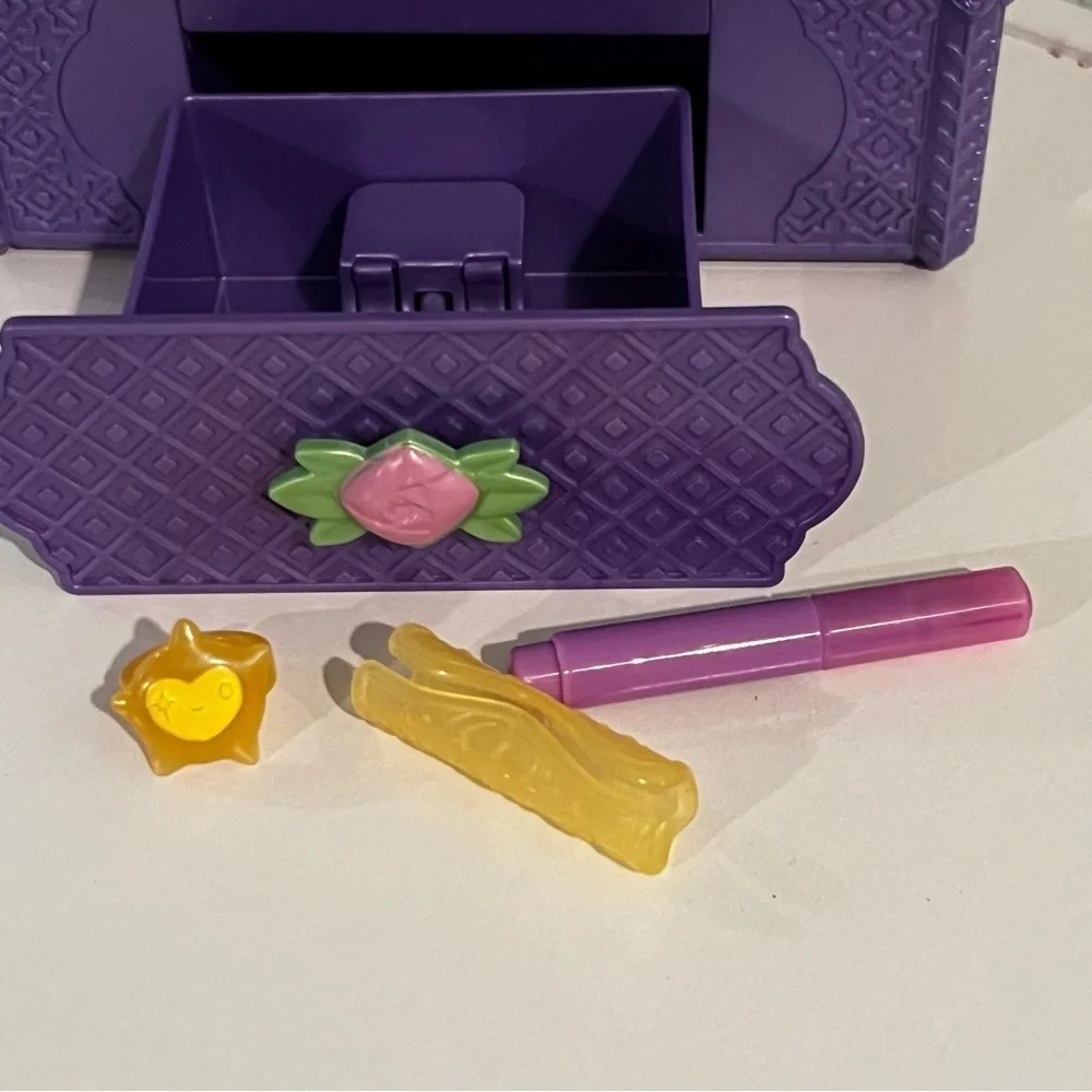 Disney WISH Movie Asha’s Musical Wishing Keepsake Jewelry Box - Picture 3 of 6